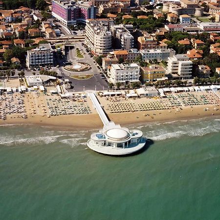 Hotel De La Ville Σενιγκάλια Εξωτερικό φωτογραφία
