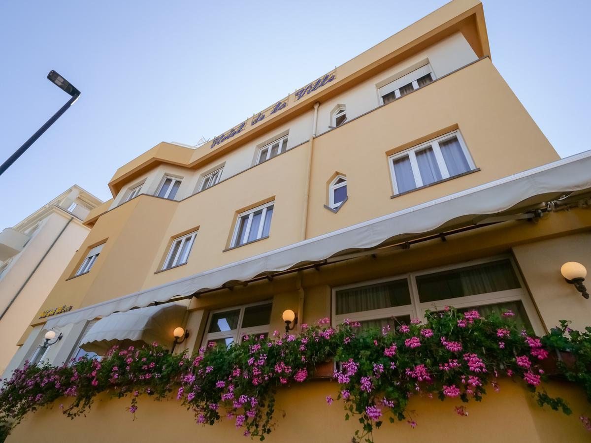 Hotel De La Ville Σενιγκάλια Εξωτερικό φωτογραφία